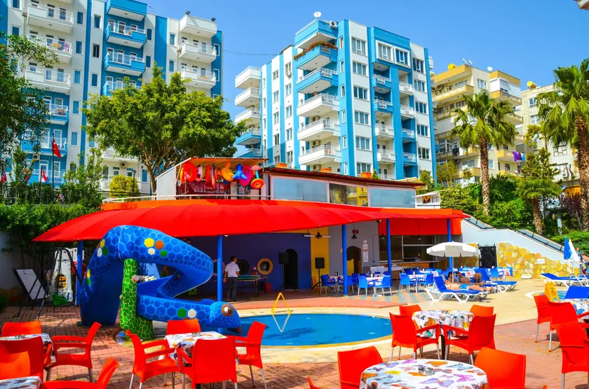 Ark Apart and Suite Hotel - Image 1