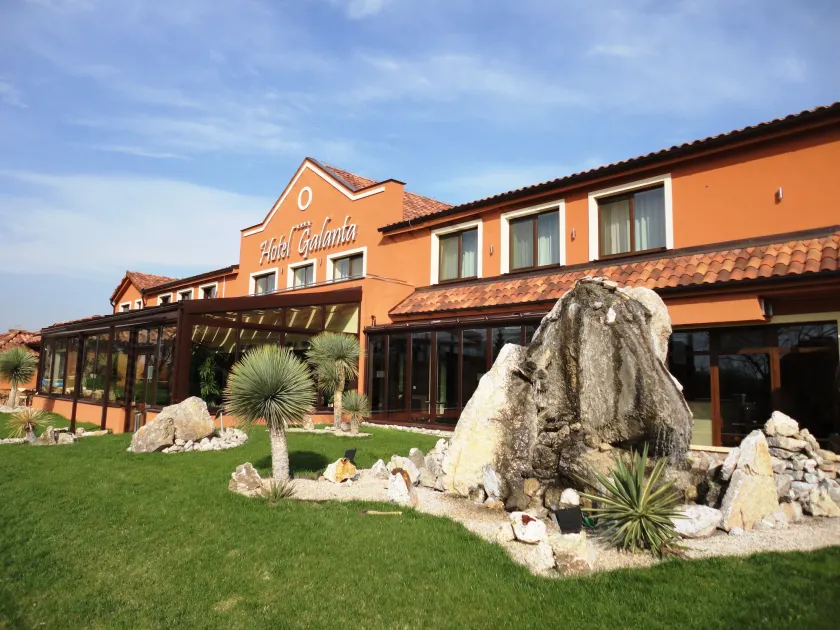 Hotel Galanta - Image 1