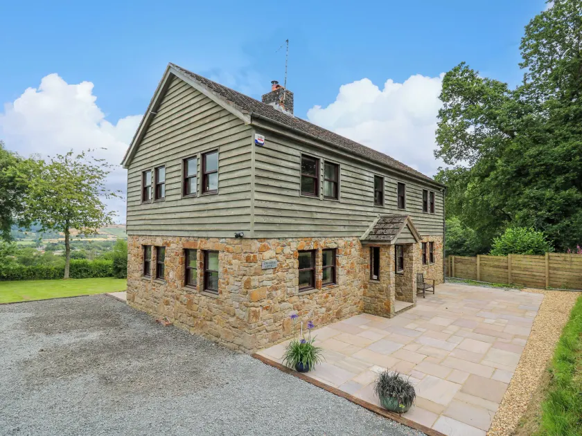 Oak Apple Cottage - Image 1