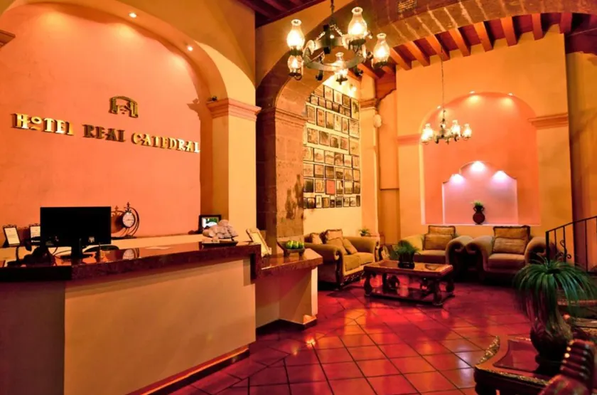 Hotel Real Catedral - Image 1