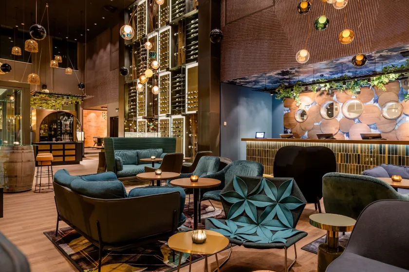 Motel One Wiesbaden - Image 1