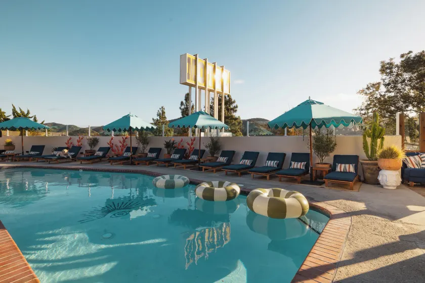 Skyview Los Alamos - 21 & Over Pool - Image 1