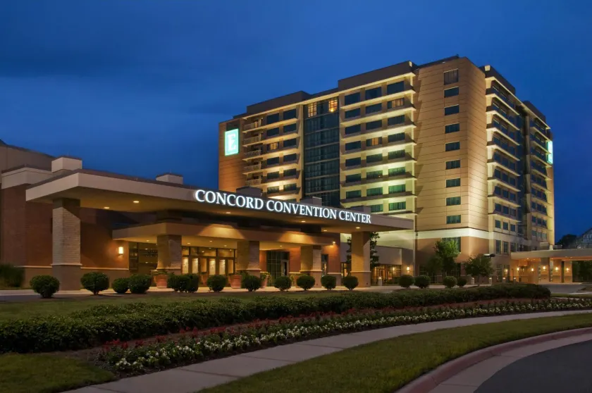 Embassy Suites by Hilton Charlotte Concord Golf Resort & Spa - Image 1
