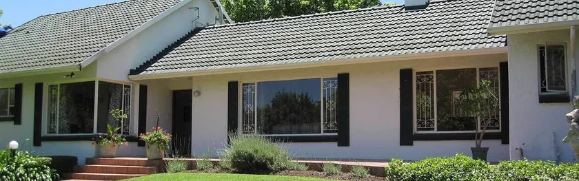 The Pecan Tree Guesthouse - Image 1