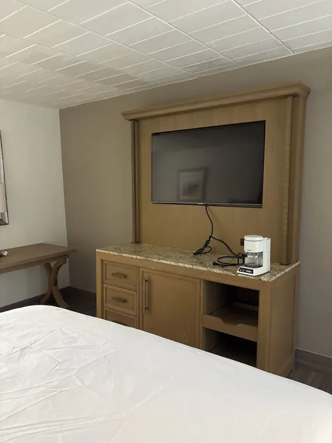 Richland Inn - Image 1