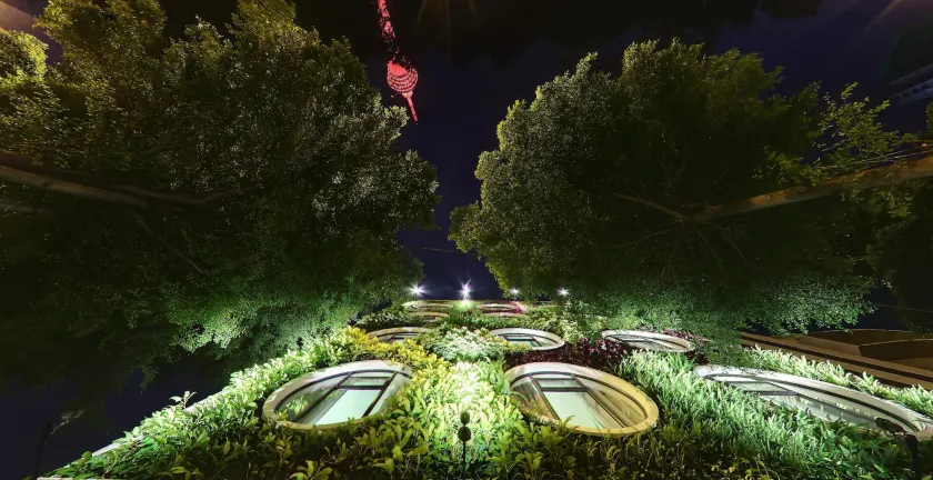 Flora by Crossroads Hotel - Image 1