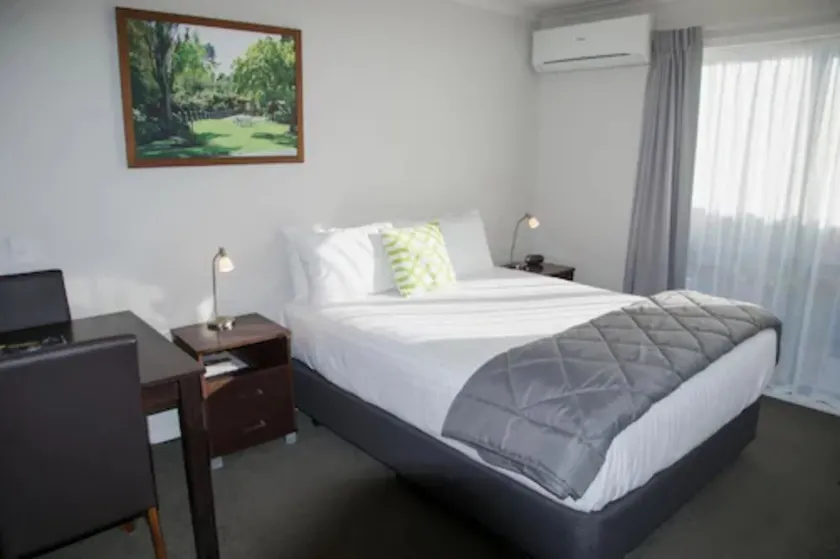 Arena Court Motel - Image 1