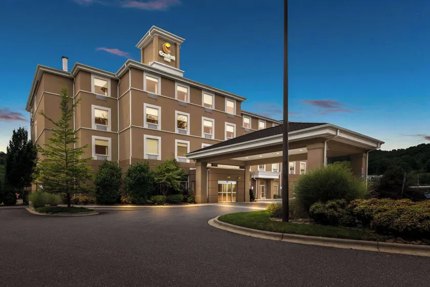Comfort Inn Sylva - Cullowhee - Image 1