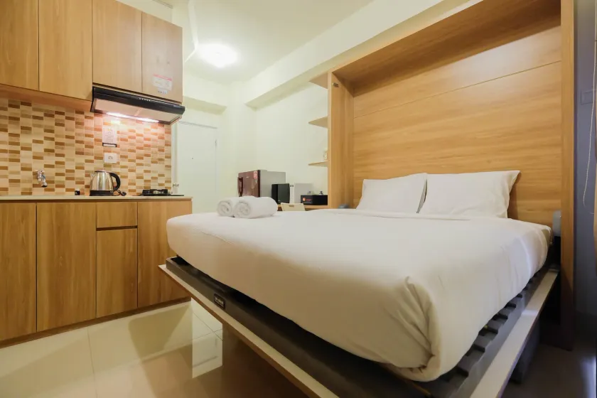 Modern Studio Apartment 27th on Top of Green Pramuka Mall - Image 1