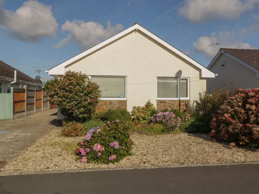 Seaside Retreat - Image 1