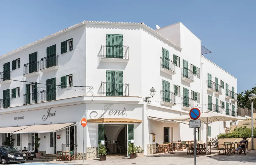 Hotel Jeni & Restaurant - Image 1