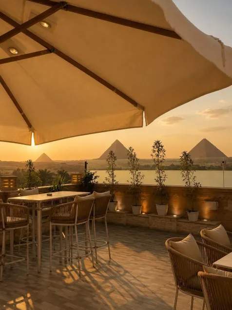 Ivory Pyramids View inn - Image 1