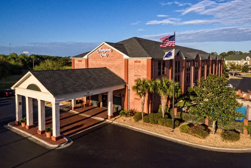 Hampton Inn Savannah-I-95-North - Image 1