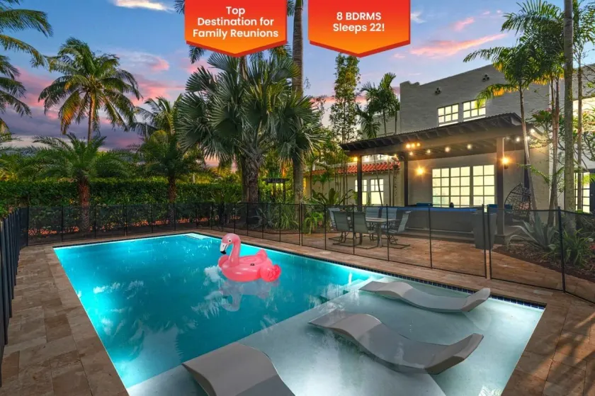 2 Mansions Pool Garden & BBQ Sleeps 22-8 BR - Image 1
