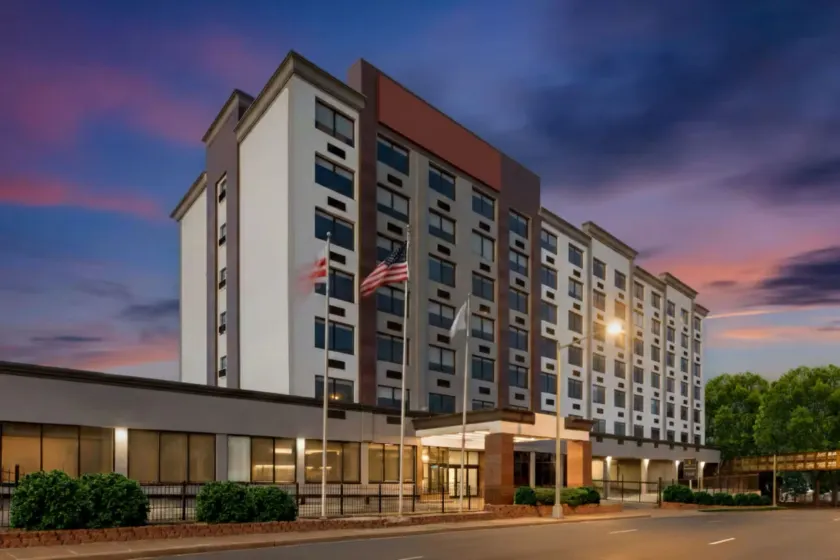 Holiday Inn Express & Suites Washington DC - NoMA by IHG - Image 1