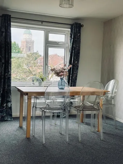 Central Upton Upon Severn 2 bedroom property sleeps 6 - Image 1