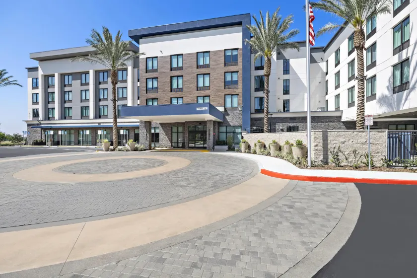 Home2 Suites by Hilton Ontario Airport - Image 1
