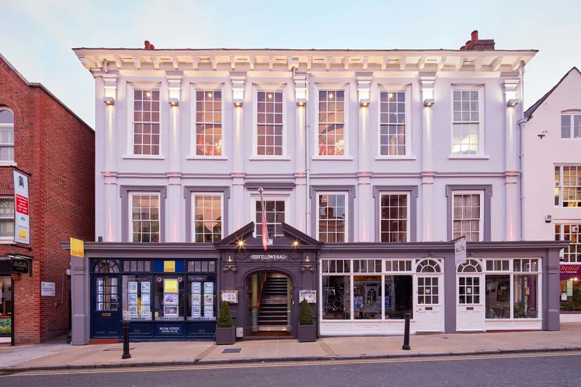 Oddfellows Chester Hotel & Apartments - Image 1