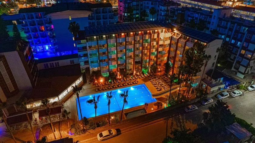 Club Monte Carlo Hotel - All Inclusive - Image 1