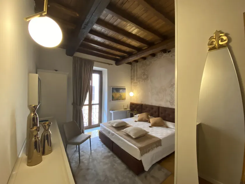 Condotti Rooms - Image 1