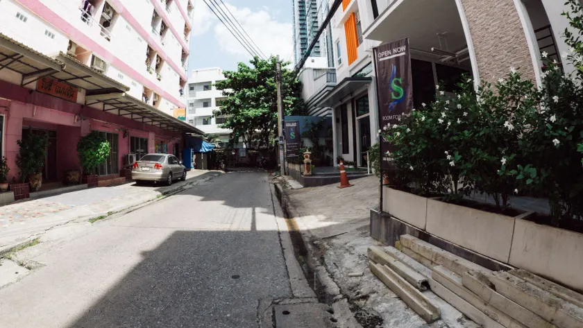 Step One at Bangkok - Image 1