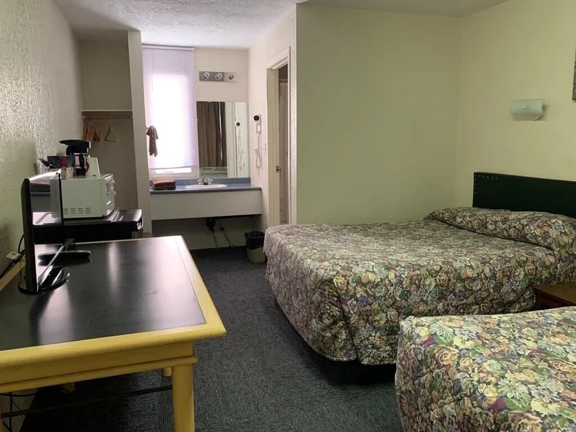 Grey Goose Motel - Habitación
