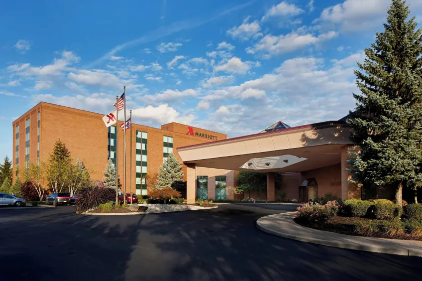 Marriott Cincinnati Northeast - Image 1
