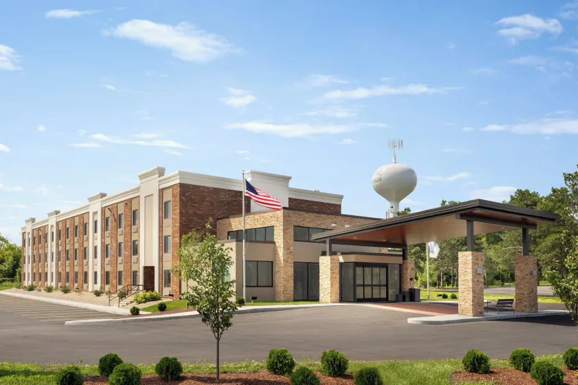 Holiday Inn Express Plattsburgh by IHG - Image 1
