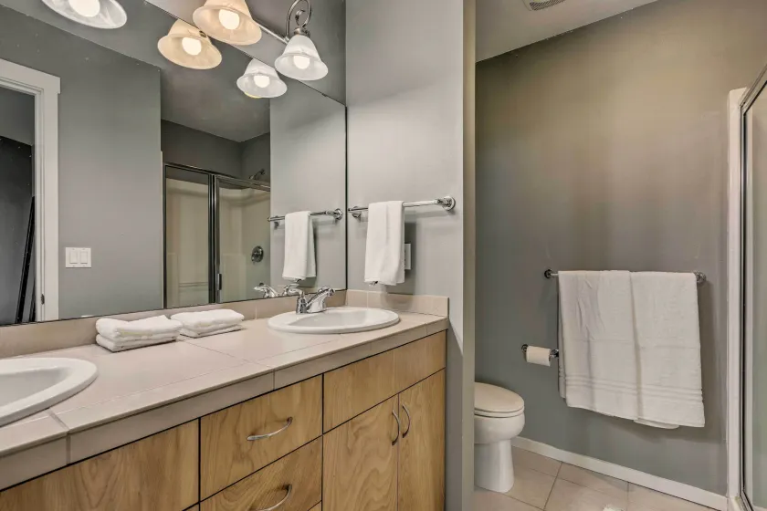 Walk to Local Shops & Eats! Quaint Issaquah Home - Interiör