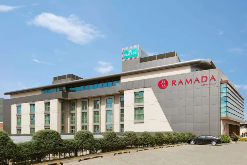 Ramada by Wyndham Gemli̇k - Image 1
