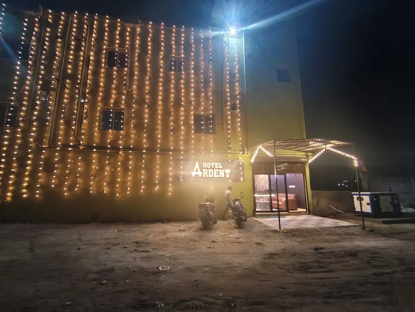 Hotel Ardent - Image 1