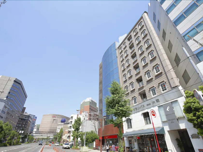 Grampus Inn Osaka Namba - Image 1