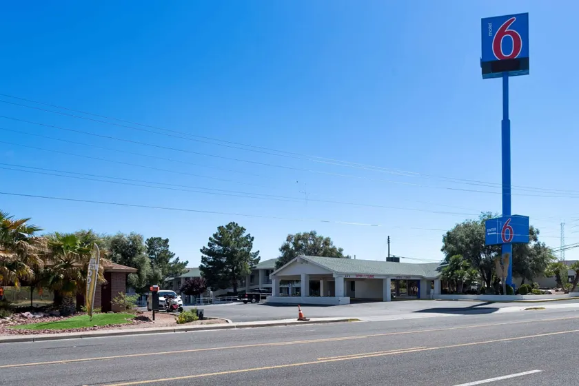 Motel 6-Kingman, AZ - Route 66 West - Image 1