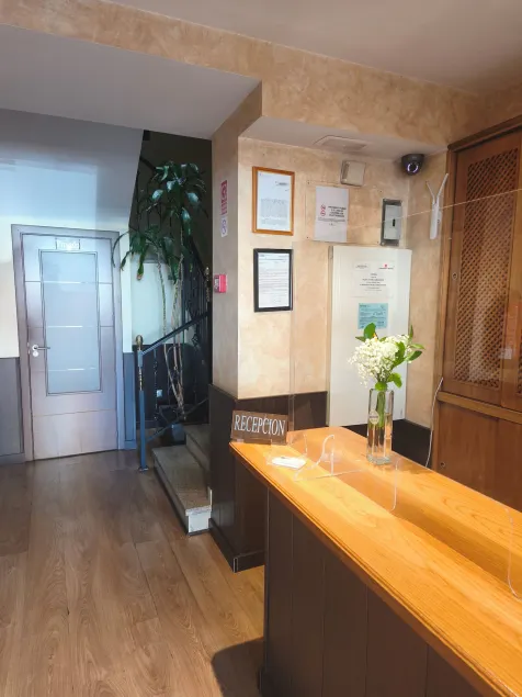 Hostal Avenida Barajas - Image 1
