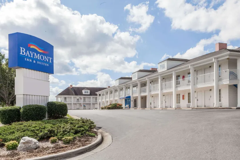 Baymont by Wyndham Hickory - Image 1