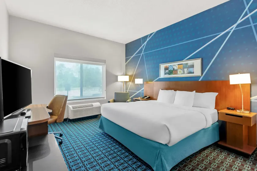 Comfort Inn & Suites Berea - Image 1