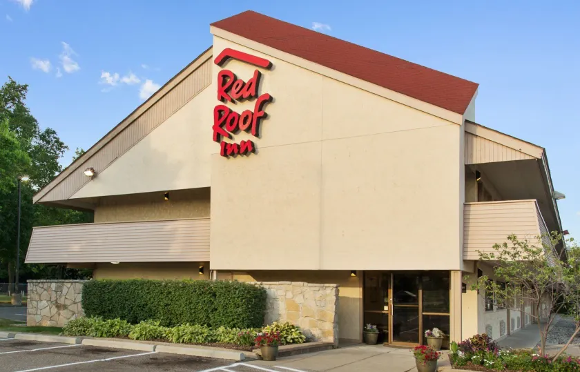 Red Roof Inn Detroit - Roseville St Clair Shores - Image 1