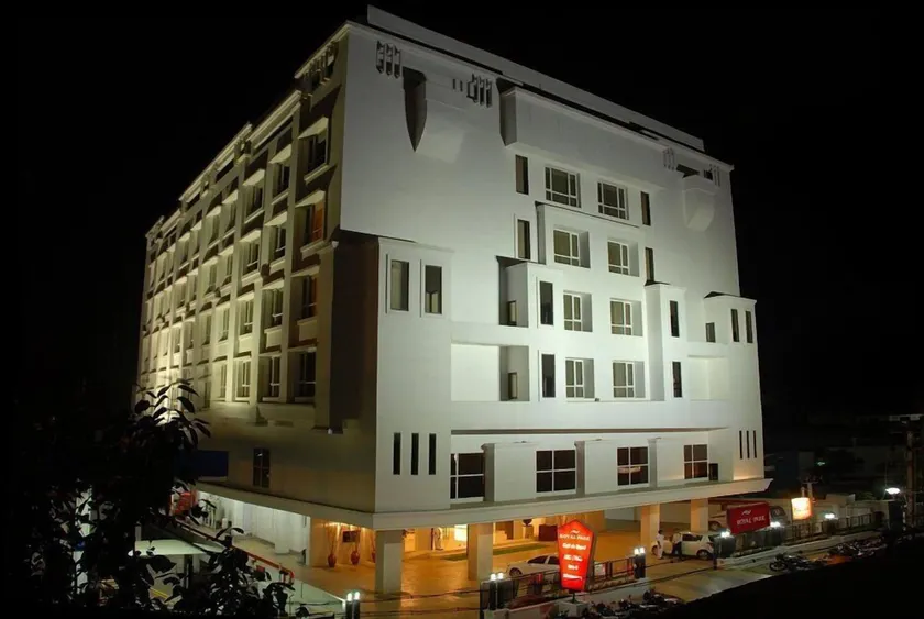 Royal Park Kakinada - Image 1