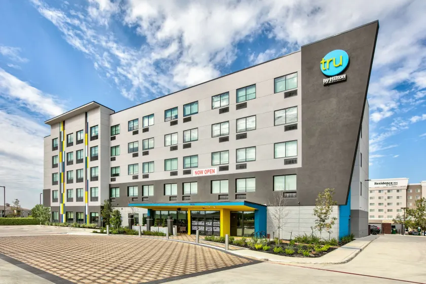 Tru By Hilton San Antonio At The Rim, Tx - Image 1