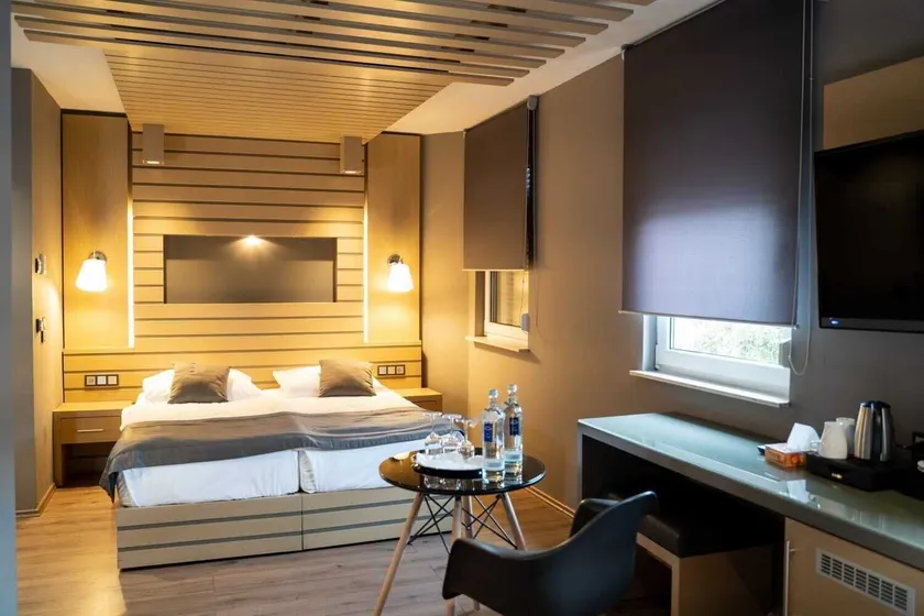 Zum grünen Baum Hotel Frankfurt Airport - Image 1