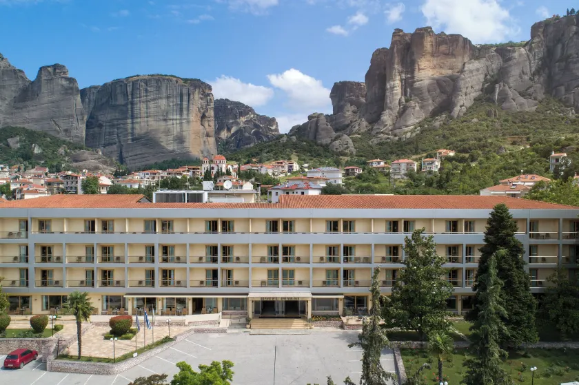 Divani Meteora Hotel - Image 1
