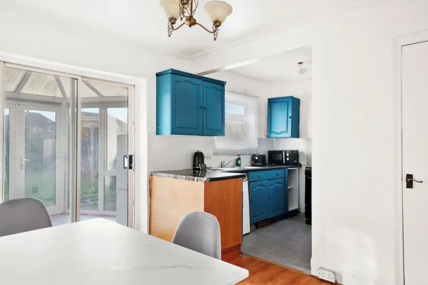 3bed Cozy House Parking Wifi - Image 1