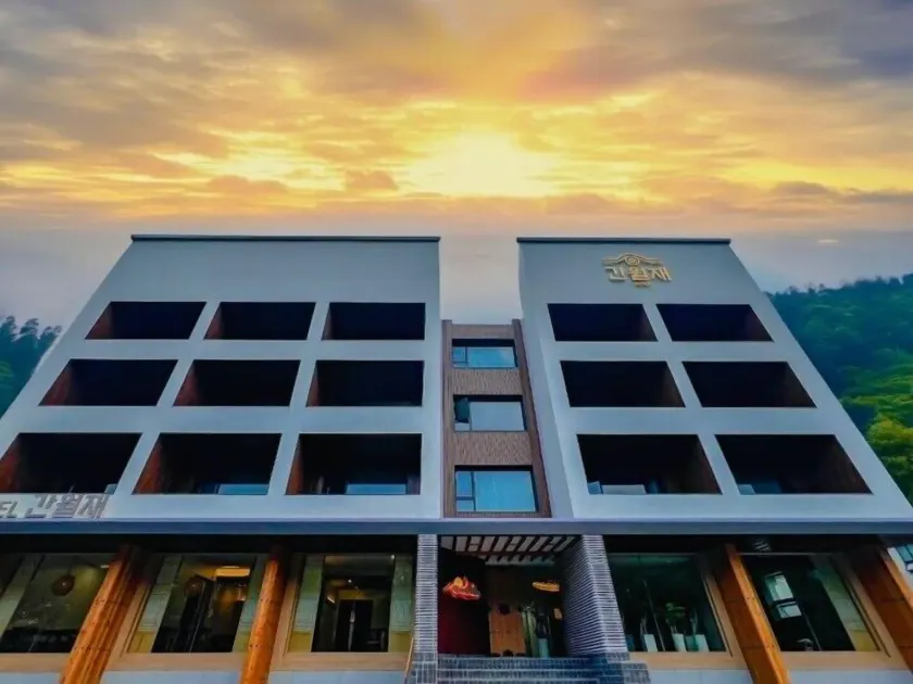 Hotel Ganwoljae - Image 1