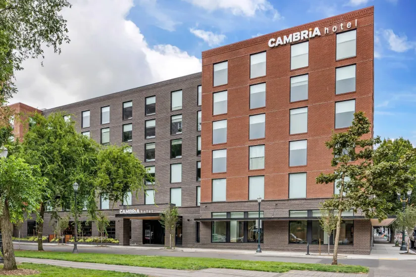 Cambria Hotel Portland - Pearl District - Image 1