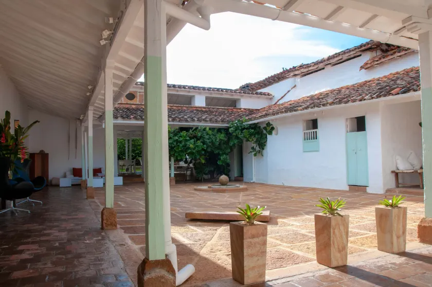 La Nube Posada - Image 1