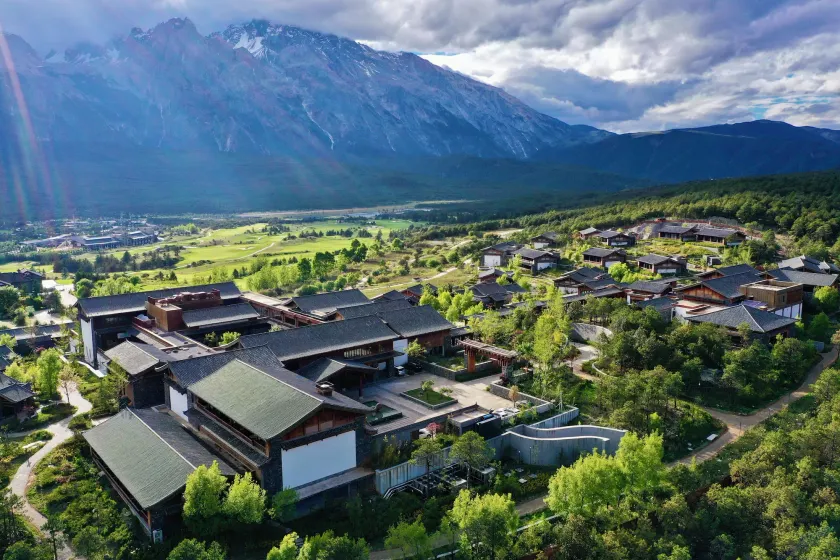 Jinmao Pureal Mountain Liiang,a member of Design Hotels - Image 1