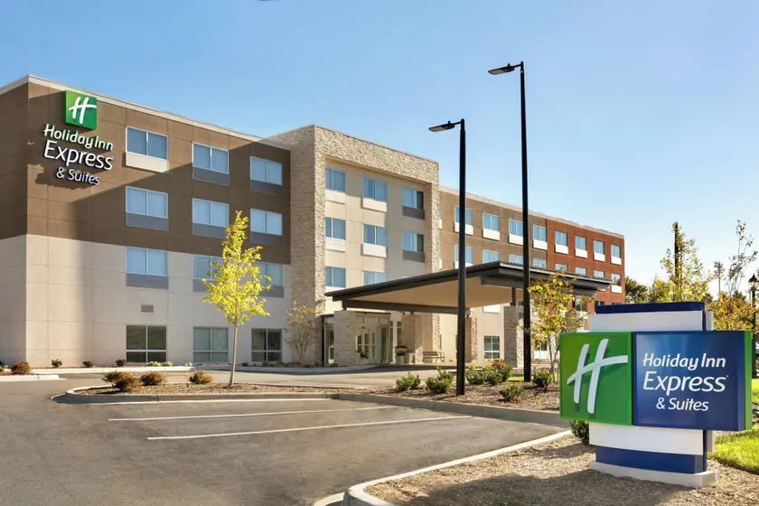 Holiday Inn Express & Suites Salisbury by IHG - Image 1