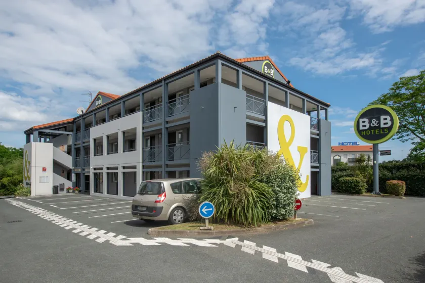 B&B HOTEL Bayonne - Image 1
