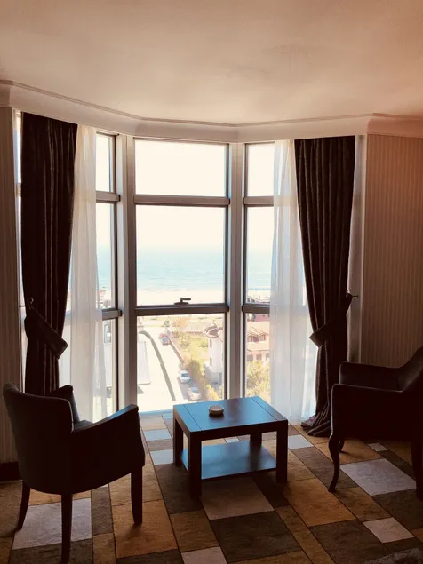 Grand Amisos Hotel - Image 1