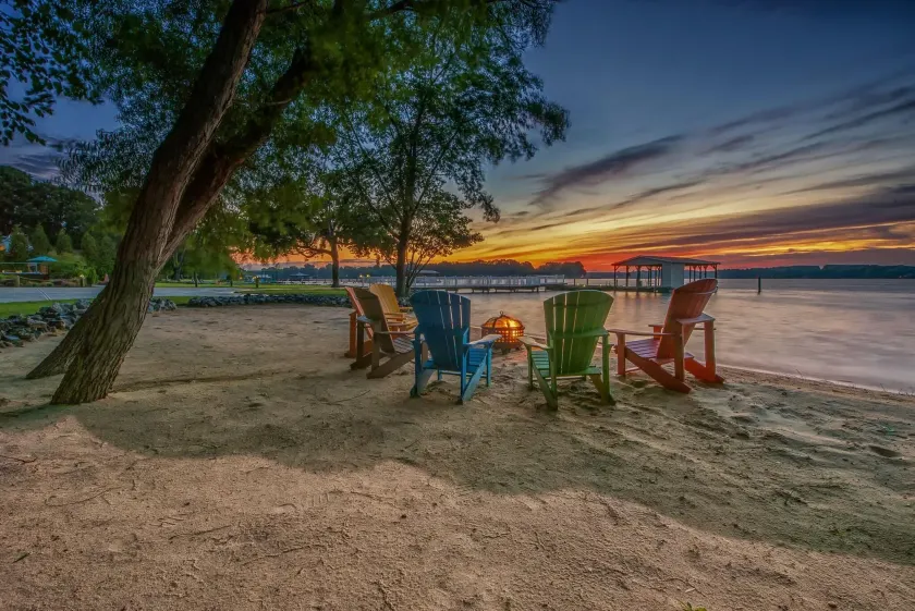 Lake Norman Breakaway - Image 1